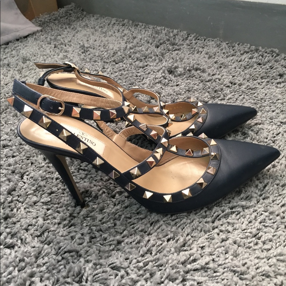 🔴SOLD🔴 Valentino Rockstud Ankle Strap Pumps